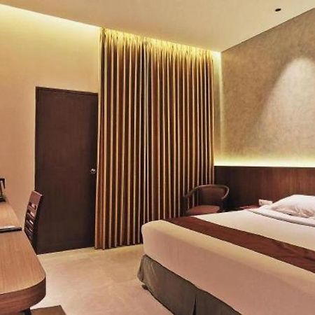 Classic Hotel Dżakarta Zewnętrze zdjęcie