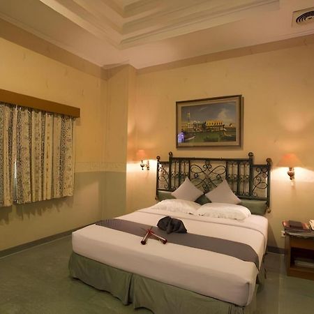 Classic Hotel Dżakarta Zewnętrze zdjęcie