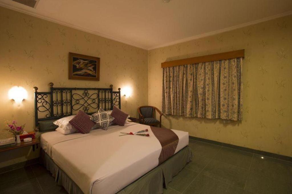Classic Hotel Dżakarta Zewnętrze zdjęcie