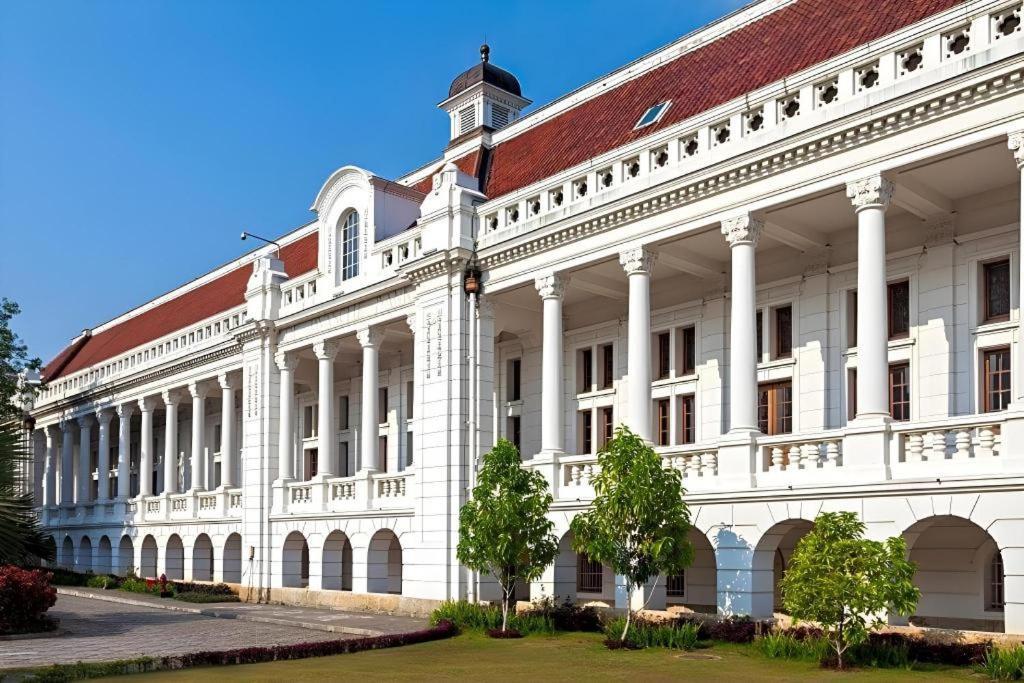Classic Hotel Dżakarta Zewnętrze zdjęcie